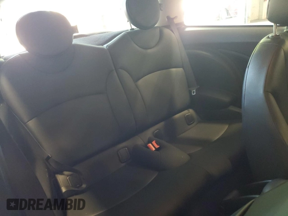 2013 MINI Hardtop with VIN WMWSU3C54DT686969, listed as a Copart auction lot 62160145 with 100,636 mi miles and Clean title. Bid and sale history available at DreamBid. Image 10.