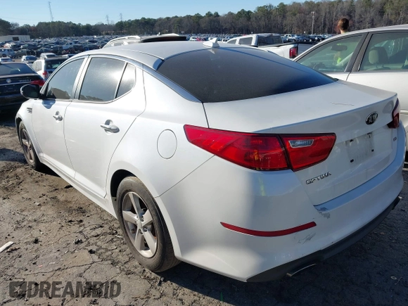2015 Kia Optima LX z VIN KNAGM4A73F5601370, wystawiony jako IAAI lot #41633083 z przebiegiem 164 752 mil mil oraz . Historia ofert i sprzedaży dostępna na DreamBid. Obrazek 3.