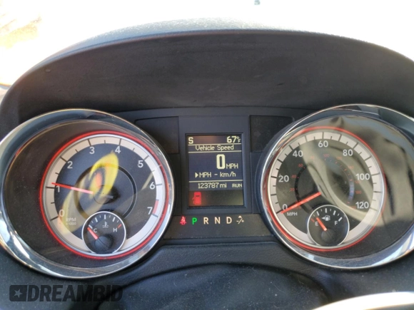 2019 Dodge Grand Caravan GT with VIN 2C4RDGEG5KR600564, listed as a Copart auction lot 47048755 with 123,787 mi miles and Salvage Title. Bid and sale history available at DreamBid. Image 9.