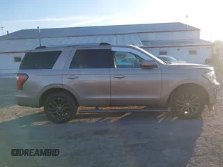 2020 Ford Expedition Limited with VIN 1FMJU1KT2LEA21893, listed as a IAAI auction lot 40957185 with 132,420 mi miles. Bid and sale history available at carsss.com. Image 12.