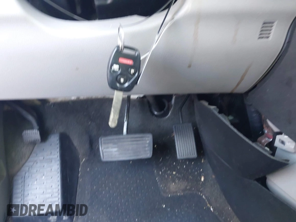 2013 Honda Pilot EX-L with VIN 5FNYF3H59DB022797, listed as a IAAI auction lot 41880675 with 206,359 mi miles and . Bid and sale history available at DreamBid. Image 11.