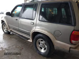 2000 Ford Explorer Eddie Bauer with VIN 1FMZU74E8YZB41346, listed as a IAAI auction lot 41601042 with 295,103 mi miles and . Bid and sale history available at DreamBid. Image 14.