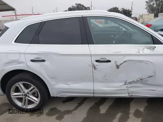 2021 Audi Q5 Premium Plus z VIN WA1E2AFY5M2071265, wystawiony jako IAAI lot #42348388 z przebiegiem 25 924 mil mil oraz . Historia ofert i sprzedaży dostępna na DreamBid. Obrazek 22.