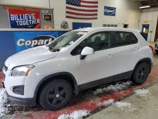 2015 Chevrolet Trax LS with VIN 3GNCJPSB8FL246623, listed as a Copart auction lot 44414215 with 68,923 mi miles and Salvage Title. Bid and sale history available at carsss.com. Image 1.