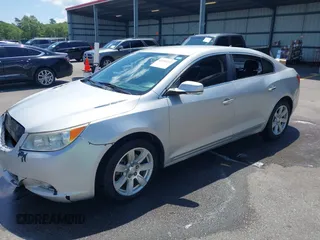 2013 Buick LaCrosse Leather с VIN 1G4GC5E30DF174445, выставлен на аукционе IAAI как лот 42294222 с пробегом 2 255 819 миль миль и . История ставок и продаж доступна на DreamBid. Изображение 2.