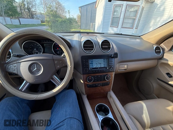 2008 Mercedes-Benz M 320 CDI with VIN 4JGBB22E58A341032, listed as a Copart auction lot 51870395 with 206,800 mi miles and Clean Title. Bid and sale history available at carsss.com. Image 9.