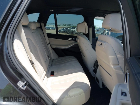 2021 BMW X5 xDrive45e with VIN 5UXTA6C02M9F88978, listed as a IAAI auction lot 42201563 with 23,339 mi miles and . Bid and sale history available at DreamBid. Image 8.