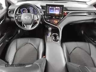 2022 Toyota Camry SE z VIN 4T1G11AK5NU686954, wystawiony jako Copart lot #59572575 z przebiegiem 115 123 mil mil oraz Czysty tytuł • Clean title. Historia ofert i sprzedaży dostępna na DreamBid. Obrazek 8.