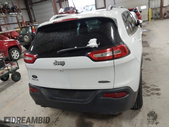 2015 Jeep Cherokee Latitude z VIN 1C4PJMCB4FW635406, wystawiony jako IAAI lot #41168412 z przebiegiem 131 089 mil mil oraz . Historia ofert i sprzedaży dostępna na DreamBid. Obrazek 16.