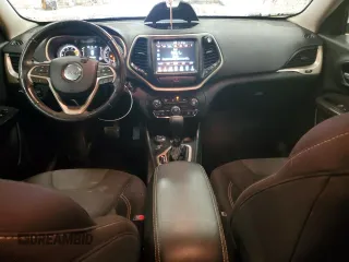 2016 Jeep Cherokee Latitude z VIN 1C4PJMCS9GW378292, wystawiony jako Copart lot #50348035 z przebiegiem 93 845 mil mil oraz Czysty tytuł • Clean title. Historia ofert i sprzedaży dostępna na DreamBid. Obrazek 8.