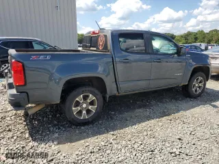 2017 Chevrolet Colorado 2WD Z71 with VIN 1GCGSDE1XH1184886, listed as a Copart auction lot 68612974 with 111,895 mi miles and Salvage Title. Bid and sale history available at carsss.com. Image 3.