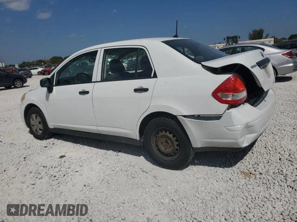 2009 Nissan Versa 1.6 z VIN 3N1CC11E89L428647, wystawiony jako Copart lot #48912675 z przebiegiem 92 426 mil mil oraz Szkoda całkowita • Salvage title. Historia ofert i sprzedaży dostępna na DreamBid. Obrazek 2.