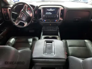 2016 GMC Sierra 2500HD SLT z VIN 1GT12TE80GF271582, wystawiony jako Copart lot #59993915 z przebiegiem 224 490 mil mil oraz Szkoda całkowita • Salvage title. Historia ofert i sprzedaży dostępna na DreamBid. Obrazek 8.