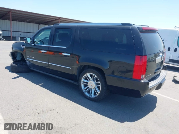 2014 Cadillac Escalade ESV Platinum z VIN 1GYS3KEF5ER161787, wystawiony jako IAAI lot #42358806 z przebiegiem 120 317 mil mil oraz . Historia ofert i sprzedaży dostępna na DreamBid. Obrazek 3.