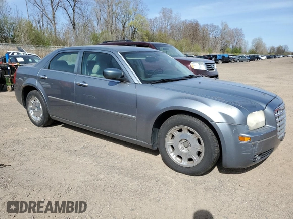 2006 Chrysler 300 Touring with VIN 2C3KA53G86H401686, listed as a Copart auction lot 54991705 with 120,824 mi miles and Clean Title. Bid and sale history available at carsss.com. Image 4.