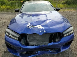 2022 BMW M5 z VIN WBS83CH03NCK43106, wystawiony jako Copart lot #60097435 z przebiegiem 189 mil mil oraz Szkoda całkowita • Salvage title. Historia ofert i sprzedaży dostępna na DreamBid. Obrazek 5.