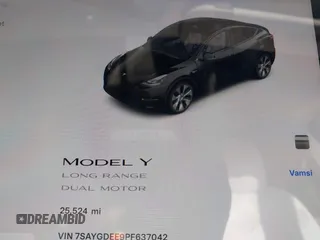2023 Tesla Model Y Long Range z VIN 7SAYGDEE9PF637042, wystawiony jako IAAI lot #41969086 z przebiegiem 25 524 mil mil oraz . Historia ofert i sprzedaży dostępna na DreamBid. Obrazek 15.