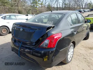 2015 Nissan Versa SV with VIN 3N1CN7AP8FL875926, listed as a IAAI auction lot 41756395 with 180,699 mi miles. Bid and sale history available at carsss.com. Image 4.