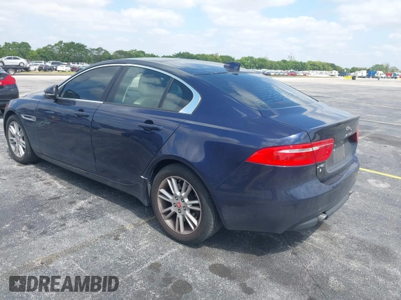 2019 Jaguar XE 25t Premium with VIN SAJAD4FX4KCP47267, listed as a IAAI auction lot 42113311 with 63,914 mi miles. Bid and sale history available at carsss.com. Image 3.
