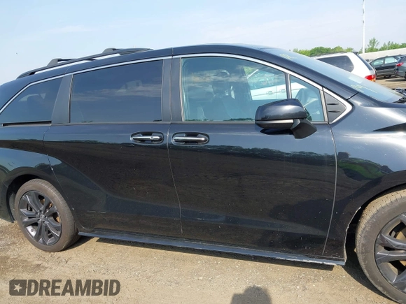 2022 Toyota Sienna XSE with VIN 5TDDRKEC8NS079069, listed as a IAAI auction lot 42231512 with 121,494 mi miles and . Bid and sale history available at DreamBid. Image 13.