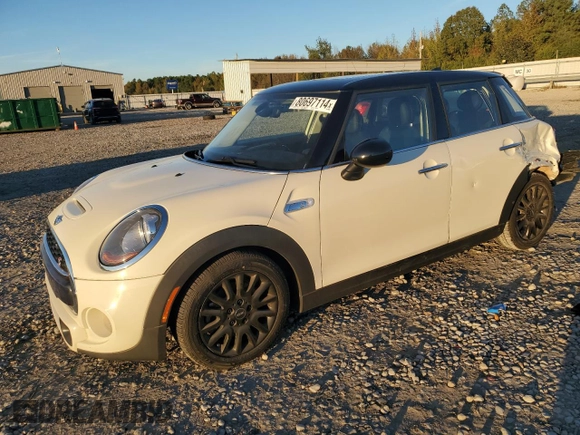 2017 MINI Hardtop 4 Door Cooper S z VIN WMWXU3C37H2F48913, wystawiony jako Copart lot #80697114 z przebiegiem 48 397 mil mil oraz Szkody całkowita. Historia ofert i sprzedaży dostępna na DreamBid. Obrazek 1.