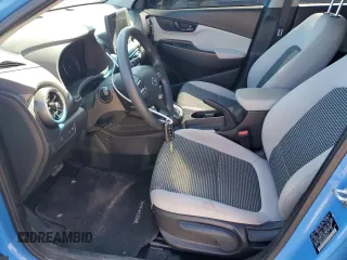 2022 Hyundai Kona SE with VIN KM8K2CAB3NU866257, listed as a Copart auction lot 50492495 with 87,763 mi miles and Salvage Title. Bid and sale history available at DreamBid. Image 7.
