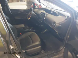 2017 Toyota Prius Two z VIN JTDKARFU7H3041322, wystawiony jako IAAI lot #42358306 z przebiegiem 98 735 mil mil oraz . Historia ofert i sprzedaży dostępna na DreamBid. Obrazek 5.