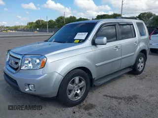 2011 Honda Pilot EX-L with VIN 5FNYF3H63BB014412, listed as a IAAI auction lot 41535137 with 155,100 mi miles and . Bid and sale history available at DreamBid. Image 17.