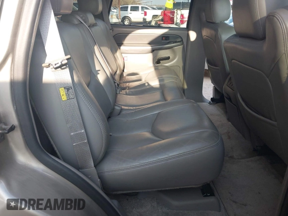 2003 GMC Yukon SLT with VIN 1GKEC13Z43R163266, listed as a IAAI auction lot 41540592 with 173,804 mi miles. Bid and sale history available at carsss.com. Image 8.