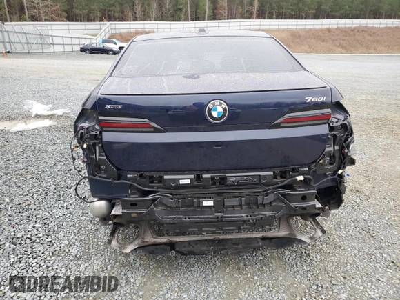 2023 BMW 7 Series 760i xDrive with VIN WBA33EJ04PCN52350, listed as a Copart auction lot 44487295 with 10,878 mi miles and Salvage title. Bid and sale history available at DreamBid. Image 6.