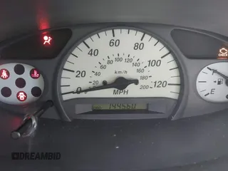 2000 Toyota ECHO z VIN JTDBT123XY5020929, wystawiony jako IAAI lot #42234819 z przebiegiem 144 560 mil mil oraz . Historia ofert i sprzedaży dostępna na DreamBid. Obrazek 7.