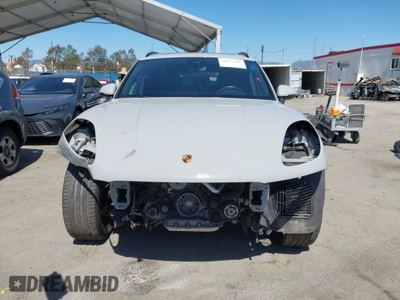 2020 Porsche Macan S с VIN WP1AB2A50LLB32696, выставлен на аукционе IAAI как лот 41831207 с пробегом 41 598 миль миль и . История ставок и продаж доступна на DreamBid. Изображение 13.