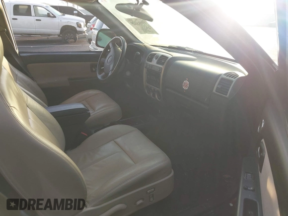 2010 GMC Canyon z VIN 1GTKTFDE5A8122221, wystawiony jako IAAI lot #41135125 z przebiegiem 114 489 mil mil oraz . Historia ofert i sprzedaży dostępna na DreamBid. Obrazek 5.