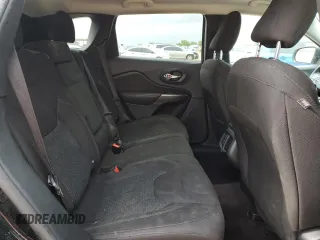 2019 Jeep Cherokee Latitude z VIN 1C4PJLCBXKD149943, wystawiony jako Copart lot #54366825 z przebiegiem 137 269 mil mil oraz Szkoda całkowita • Salvage title. Historia ofert i sprzedaży dostępna na DreamBid. Obrazek 11.
