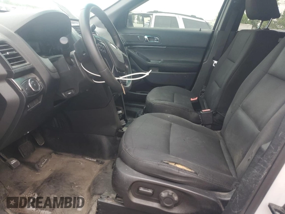2017 Ford Police Interceptor Utility z VIN 1FM5K8AR6HGC63457, wystawiony jako Copart lot #55322445 z przebiegiem 136 618 mil mil oraz Szkody całkowita. Historia ofert i sprzedaży dostępna na DreamBid. Obrazek 7.