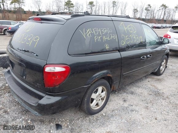 2006 Dodge Grand Caravan SXT with VIN 2D4GP44L16R616863, listed as a IAAI auction lot 41927585 with 999,999 mi miles. Bid and sale history available at carsss.com. Image 4.