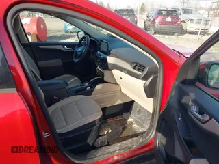 2020 Ford Escape SE with VIN 1FMCU0G64LUA49724, listed as a IAAI auction lot 41756949 with 110,035 mi miles. Bid and sale history available at carsss.com. Image 5.