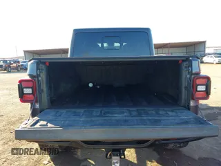 2020 Jeep Gladiator Rubicon with VIN 1C6JJTBG5LL179188, listed as a IAAI auction lot 41316367 with 136,670 mi miles and . Bid and sale history available at DreamBid. Image 16.
