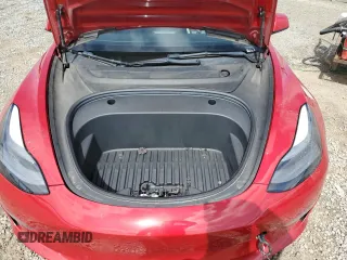 2022 Tesla Model 3 z VIN 5YJ3E1EA5NF155772, wystawiony jako Copart lot #50805725 z przebiegiem 73 491 mil mil oraz Szkoda całkowita • Salvage title. Historia ofert i sprzedaży dostępna na DreamBid. Obrazek 13.
