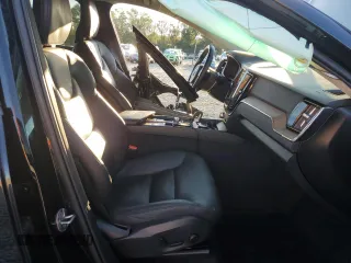 2022 Volvo XC60 Recharge Plug-In Hybrid Inscription Expression with VIN YV4H60DZ1N1031931, listed as a Copart auction lot 75292624 with 0 mi miles and Salvage Title. Bid and sale history available at carsss.com. Image 7.