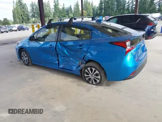 2020 Toyota Prius LE with VIN JTDL9RFU5L3018787, listed as a IAAI auction lot 42723431 with 30,793 mi miles and . Bid and sale history available at DreamBid. Image 3.