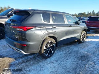 2024 Mitsubishi Outlander SE with VIN JA4J4VA82RZ056194, listed as a IAAI auction lot 41408423 with 2,138 mi miles. Bid and sale history available at carsss.com. Image 4.
