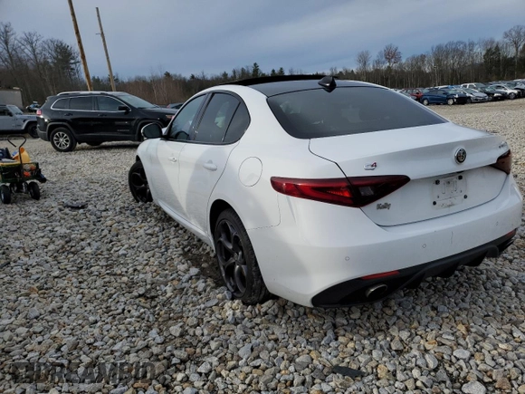 2017 Alfa Romeo Giulia Ti with VIN ZARFAEEN1H7552950, listed as a Copart auction lot 67524392 with 45,009 mi miles. Bid and sale history available at carsss.com. Image 2.