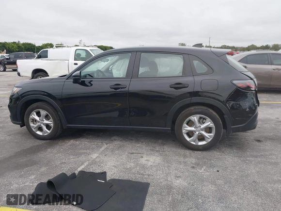 2024 Honda HR-V LX with VIN 3CZRZ1H39RM734657, listed as a IAAI auction lot 41384612 with 6,578 mi miles. Bid and sale history available at carsss.com. Image 14.