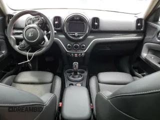2020 MINI Countryman Cooper S with VIN WMZYW7C03L3M01924, listed as a Copart auction lot 70304324 with 47,776 mi miles and Salvage Title. Bid and sale history available at carsss.com. Image 8.