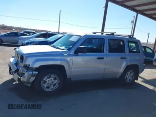 2010 Jeep Patriot Sport with VIN 1J4NT2GB1AD519675, listed as a IAAI auction lot 41321426 with 239,093 mi miles. Bid and sale history available at carsss.com. Image 14.