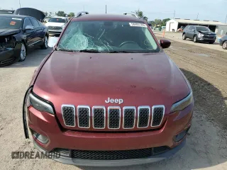 2019 Jeep Cherokee Latitude Plus with VIN 1C4PJLLB6KD110234, listed as a Copart auction lot 58805183 with 34,975 mi miles and Salvage title. Bid and sale history available at DreamBid. Image 5.