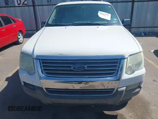 2006 Ford Explorer XLT with VIN 1FMEU73E06UB35020, listed as a IAAI auction lot 42159995 with 154,202 mi miles. Bid and sale history available at carsss.com. Image 6.