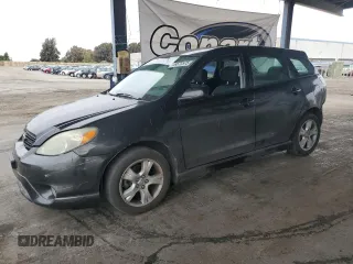 2006 Toyota Matrix STD z VIN 2T1KR30E06C569764, wystawiony jako Copart lot #58670575 z przebiegiem 153 946 mil mil oraz Szkoda całkowita • Salvage title. Historia ofert i sprzedaży dostępna na DreamBid. Obrazek 1.