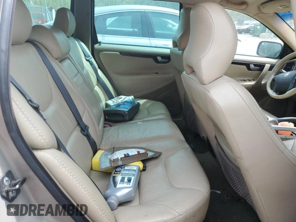 2004 Volvo V70 XC70 with VIN YV1SZ59H641169454, listed as a Copart auction lot 53650635 with 0 mi miles and Salvage Title. Bid and sale history available at carsss.com. Image 10.